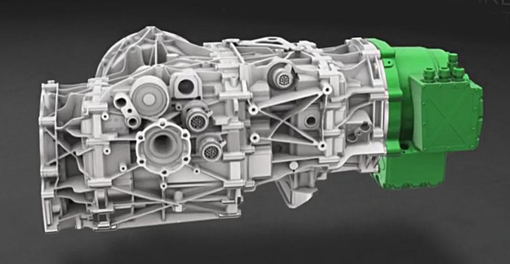 Электромотор Ferrari пристыкован к коробке с противоположной стороны от оси колес и двигателя